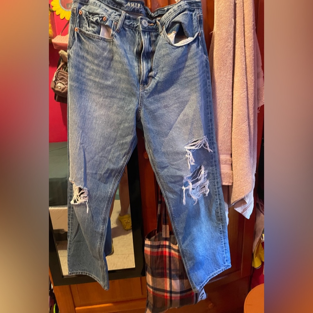 AE 90s jeans